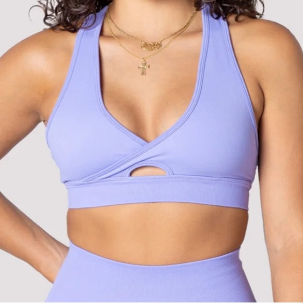 🍊 NWT | Lavender | Radiant sports bra | Diosa Fit | small